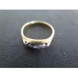 An 18ct Yellow Gold Five Stone Diamond Ring, Size K, approx 2.