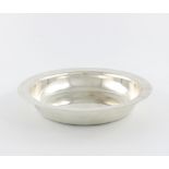 By Gerald Benney, a modern silver bowl, London 1987, plain circular form, diameter 22cm, approx.