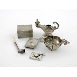 λ A mixed lot of silver and metalware items, comprising: a French vesta case, of rectangular form,