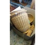 One lot of vintage contemporary wicker baskets of varying size and design