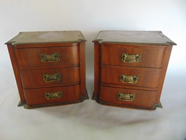 A pair of Victorian miniature mahogany chests, each enclosing three frieze drawers together with a - Image 2 of 3