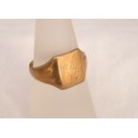 A 9ct gold gentleman's signet ring, 4.8g, ring size R