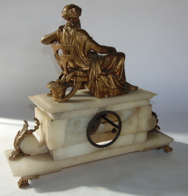 A mid 19th century onyx and gilded brass mantle clock in the classical style, the eight day striking - Image 4 of 4
