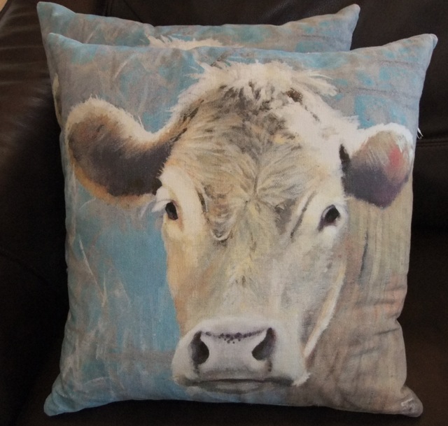 A set of four printed linen cushions, each showing a cows head - Image 2 of 2