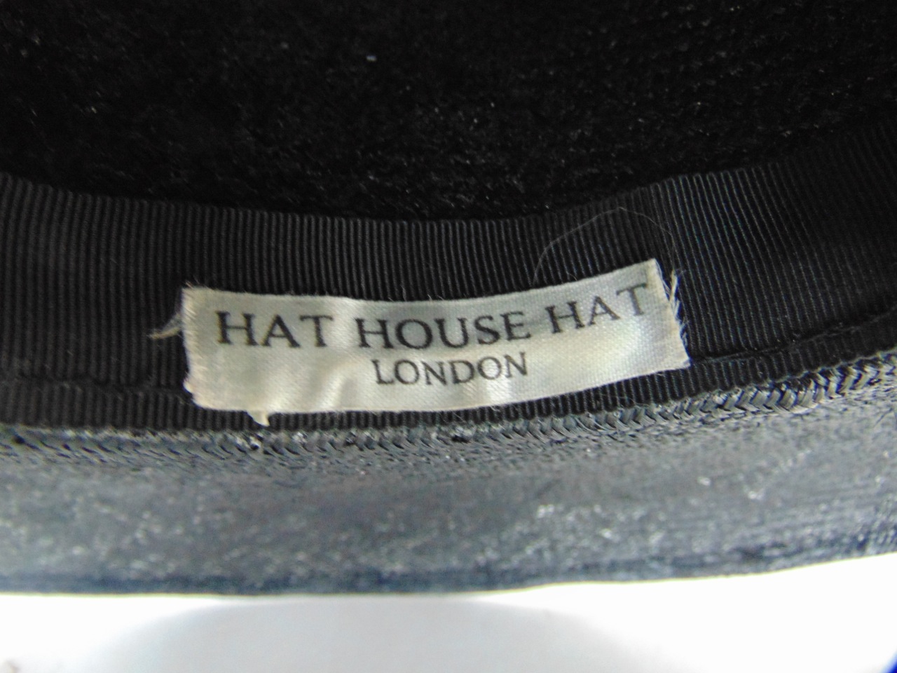 A Peter Bettley shallow medium brimmed ladies hat with bow, housed within a Harrods hat box, - Image 5 of 5