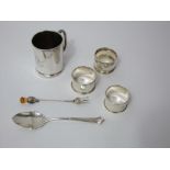 A collection of Victorian and later silver items to include, 3 napkin rings, a small tankard, a