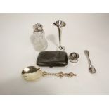 Mixed lot of silver to include, hip shaped cigar box, apostle type table spoon, silver topped cut