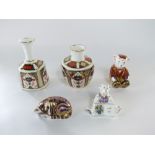 Two Royal Crown Derby Imari pattern paperweights in the form of a Scottish Teddy - Fraser and a