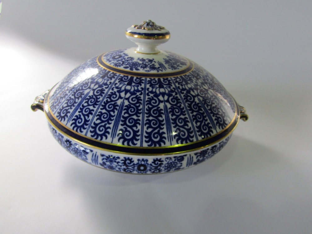 An extensive collection of 19th century Mintons blue and white printed dinner wares comprising a - Image 2 of 3
