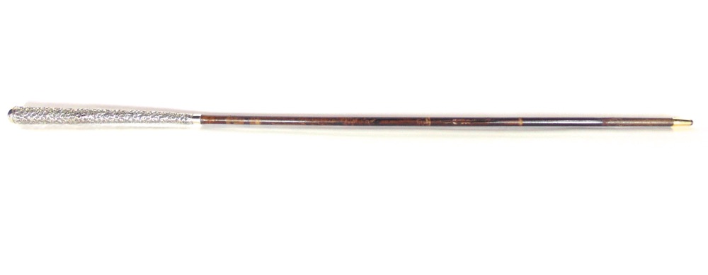 Ladies walking cane with indian white metal handle, 91cm long - Image 2 of 2