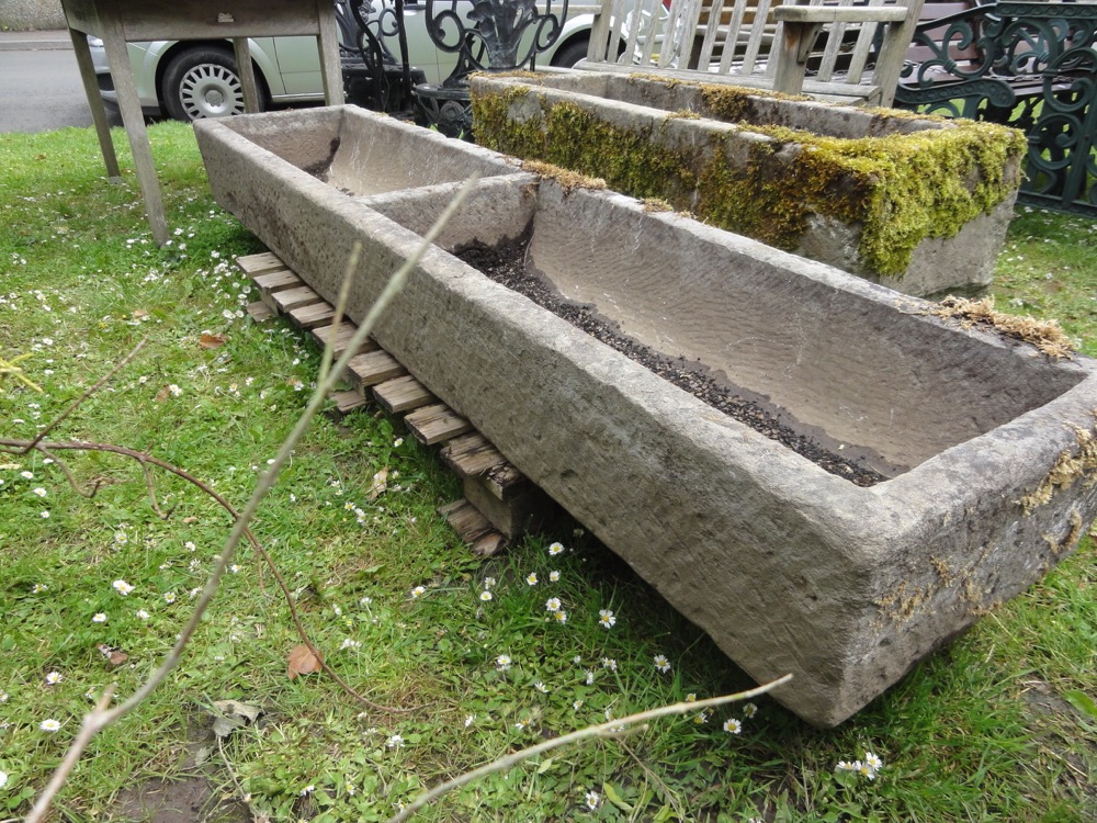 A good quality weathered limestone two divisional feeding trough, 220 cm long x 50 cm wide approx. - Image 2 of 3