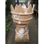 A reclaimed buff coloured crown top chimney pot (AF)