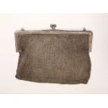 Early 20th century silver mesh purse, maker EC, London 1916, 11oz approx