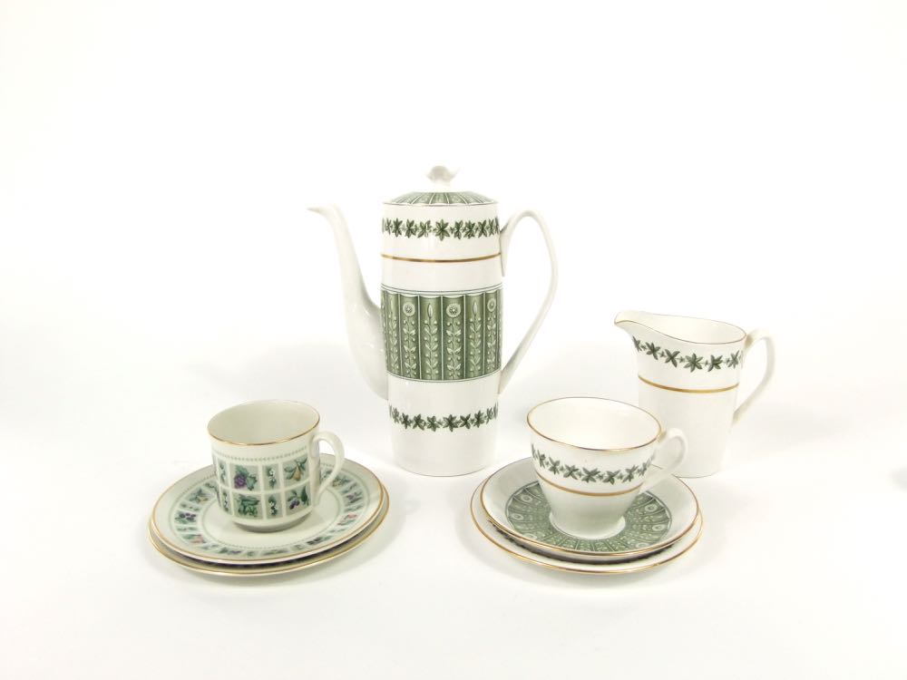 A collection of Spode Provence pattern coffee wares including coffee pot, two milk jug, pair of - Image 2 of 2