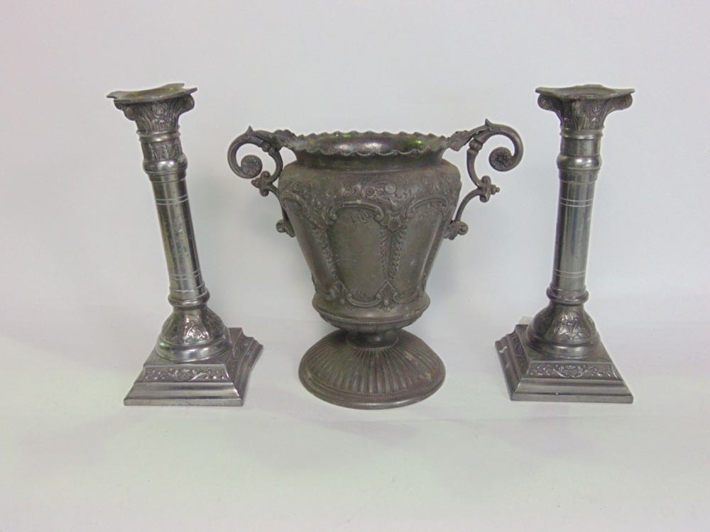 Mixed lot of silver plate and metal wares to include twin handled vases, cruet stands, candlesticks, - Image 3 of 3