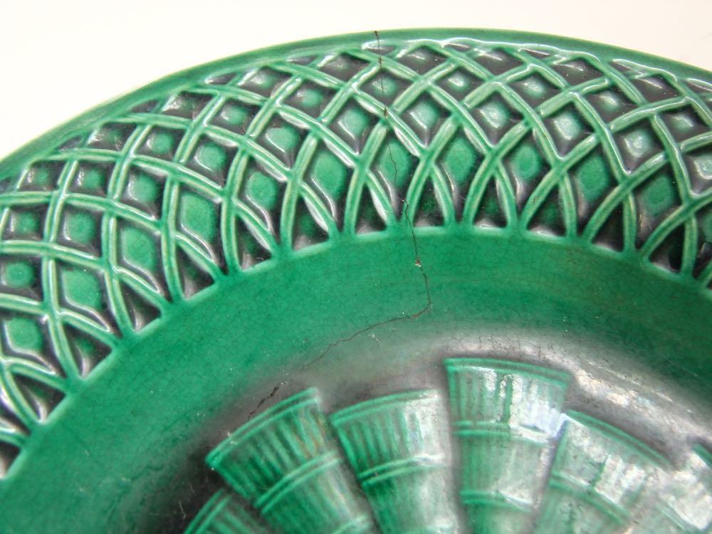 A set of four 19th century Minton's Majolica green glazed plates with basket weave style moulding - Image 7 of 7