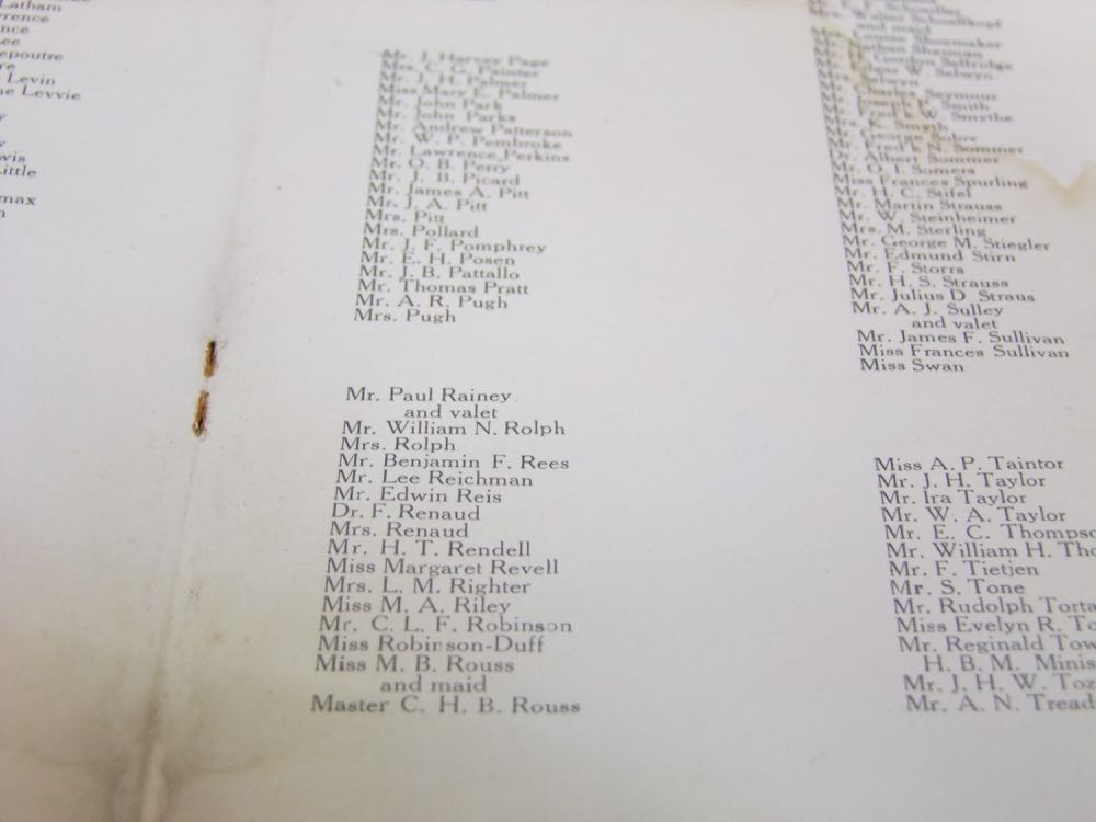 A Cunard Line brochure for the RMS Mauretania which includes a list of passengers. - Image 3 of 4