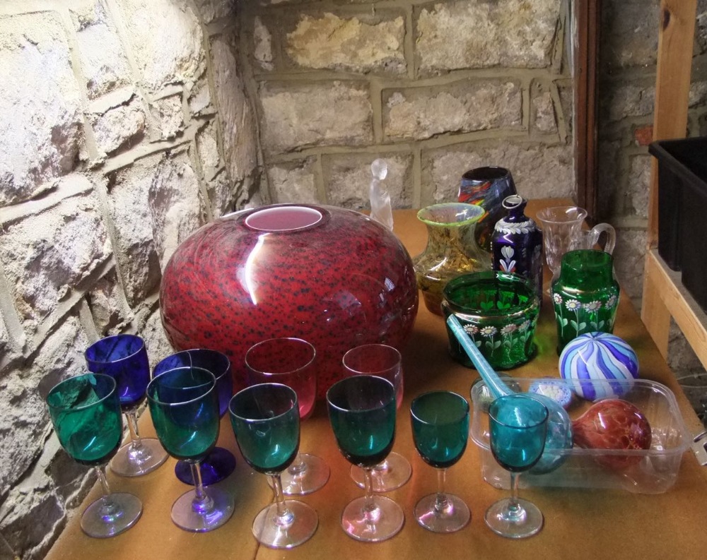 A mixed collection of glassware to include large art glass bowl with black mottled effect together