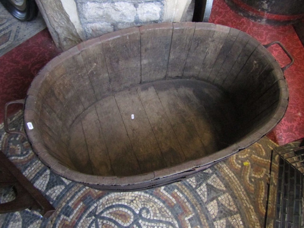 An oval oak coopered tub with handle, 100 cm max - Image 2 of 2