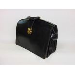 A good quality Papworth leather briefcase in good condition.