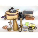 A mixed lot to include vintage radio, photography equipment, video camera, fiance pedestal dish,