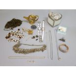 9ct GOLD NECKLACE, CRUCIFIX & SINGLE 9ct EARRING (3.3g) TOGETHER WITH SILVER & COSTUME JEWELLERY,