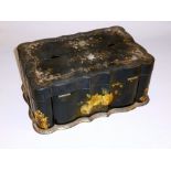 VICTORIAN PAPIER MÂCHÉ INKWELL WITH A DOUBLE HINGED RISING TOP DISCLOSING A COVERED COMPARTMENT