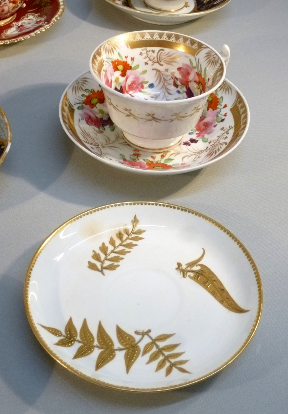 TWO LATER BONE CHINA BLUE AND GILT FLORAL PAINTED TEA CUPS AND SAUCERS, TWO COFFEE CUPS AND SAUCERS, - Image 5 of 19