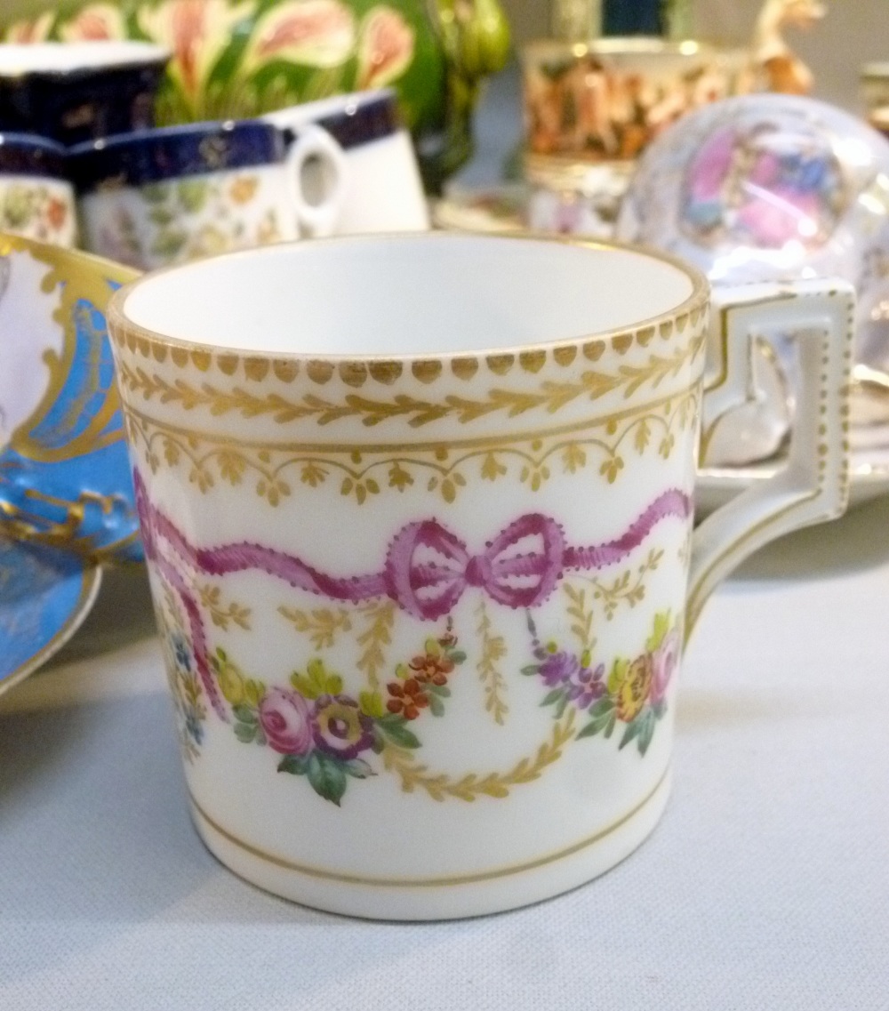 FIVE PIECES OF DRESDEN FLORAL AND GILT TEA/COFFEE WARE, CAPODIMONTE STYLE EARTHENWARE CUP AND - Image 15 of 20