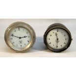 A SMITH'S CRICKLEWOOD WORKS AUTOMOBILE TIMEPIECE Rd. No. 268309 IN A METAL CASE (DIA: 10.4 cm) AND A