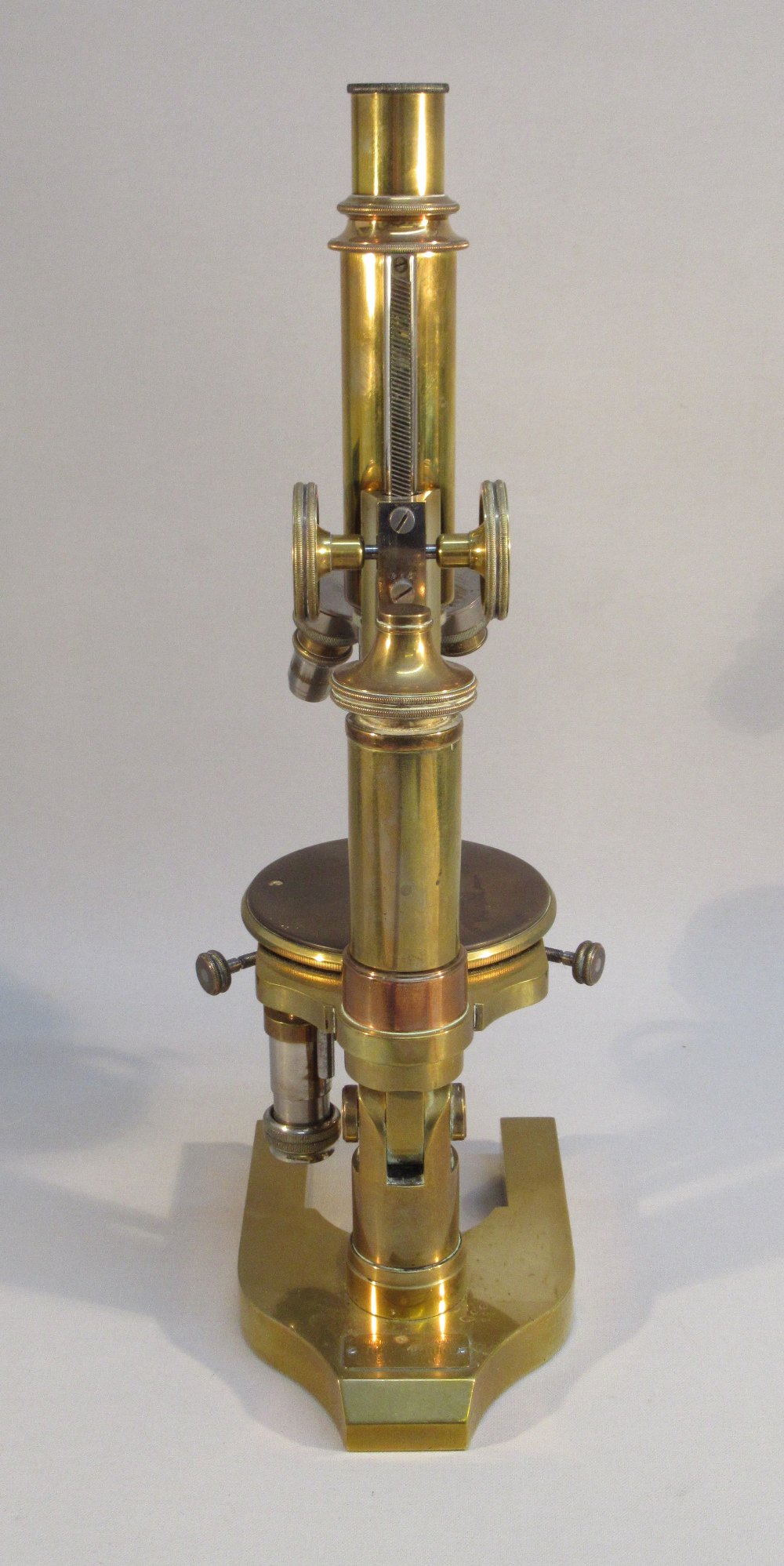 A LATE C19th BRASS MICROSCOPE BY OTTO HIMMLER. BERLIN N.14160 LACQUERED BRASS, HORSE SHOE FOOT, - Image 2 of 10