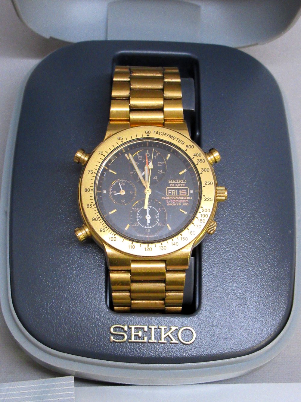 A SEIKO ANALOGUE QUARTZ CAL.7T59 1/100 SEC. CHRONOGRAPH WATCH WITH DUAL TIME, GUARANTEE AND - Image 2 of 5