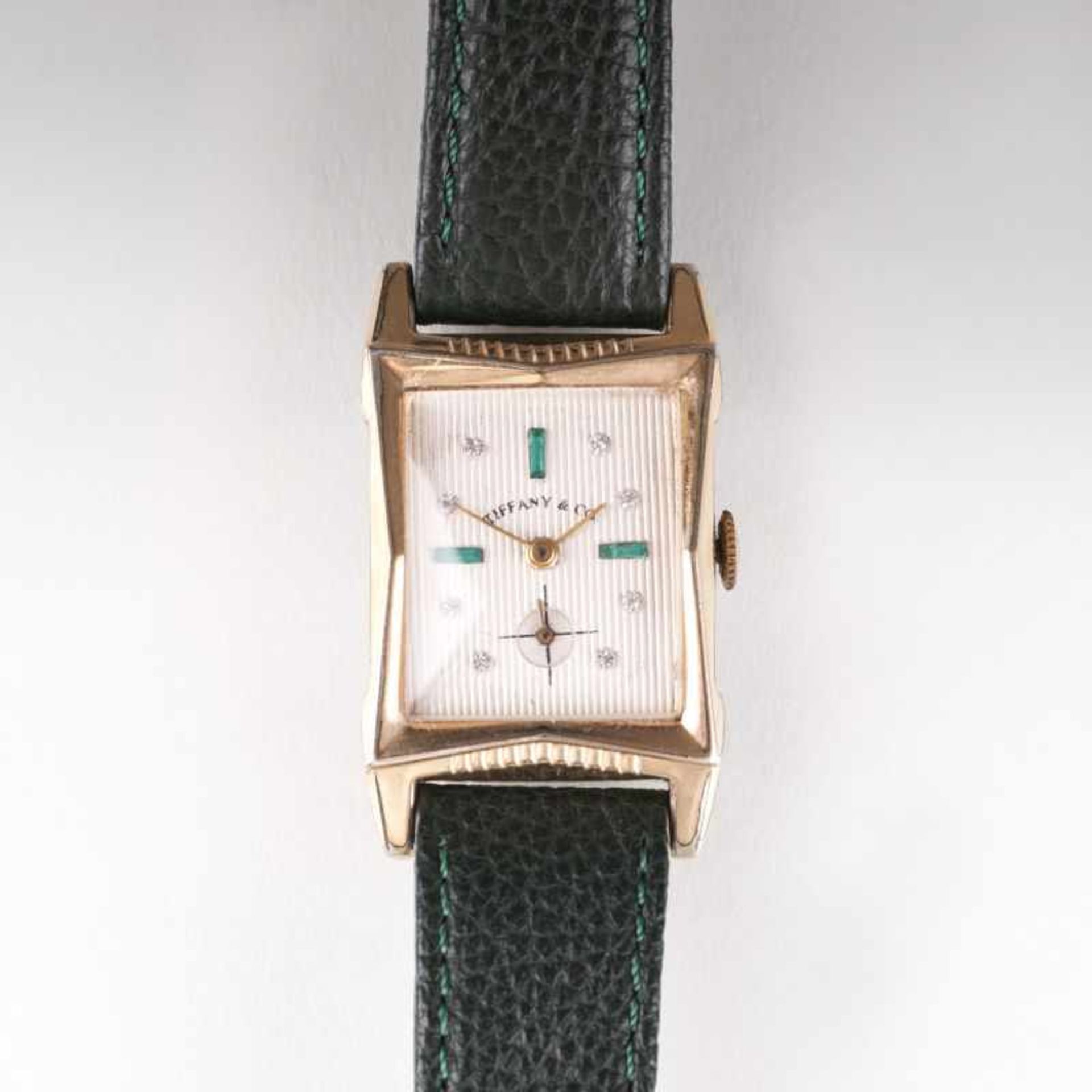 Tiffany & Co. gegr. 1853 in New York Art Déco Damen-Armbanduhr Um 1940. Edelstahl, tlw. vergoldet.