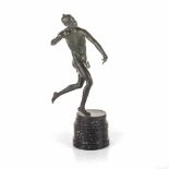 BRUNO ZACH (1891-1945): AN ART DECO PATINATED BRONZE FIGURE OF A SHOT PUTTER raised on a stepped