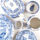 AN ASSEMBLED COPELAND SPODE ‘’ITALIAN’’ PATTERN PART DINNER AND TEA SERVICE older comprising: 5