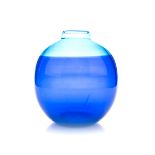 DAVID READE (1960-) A COBALT BLUE TWO-TONED GLASS VASE