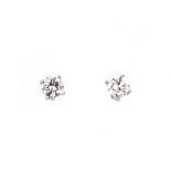 A PAIR OF 9K WHITE GOLD DIAMOND STUDS