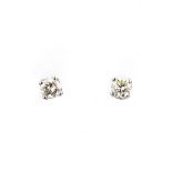 A PAIR OF 9K WHITE GOLD DIAMOND STUDS