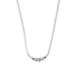 AN 18K WHITE GOLD AND DIAMOND NECKLACE