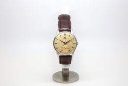 Gentlemen's stainless steel oversized Omega, circa 1940s, cream dial, dagger hands and large sub