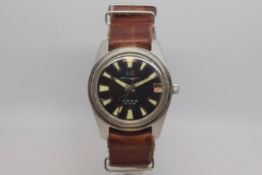 A very Rare Gentleman Chinese Shanghai SS4 military watch, circa 1970s, Black dial with heavy