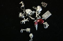 13x Links of London Charms