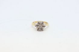 Diamond cluster ring, brilliant and eight-cut diamonds set in 18ct yellow gold, ring size I