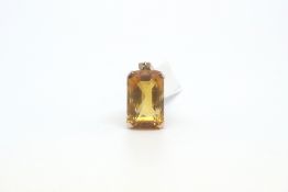 Citrine pendant, 20x16mm rectangular cut citrine four claw set, with a triangular suspended bail, in