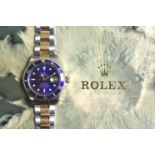 Gentlemen's 18ct Bi-Metal Rolex Submariner Wristwatch with box & paperwork, circular gloss blue dial