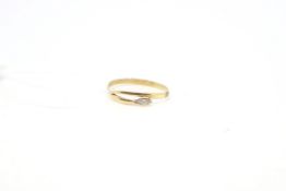 Single stone paste snake ring, set in yellow metal tested as 9ct, weighing approximately 0.9g