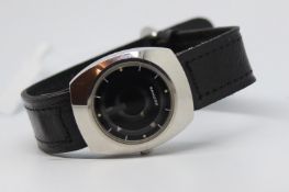 Gents Sandoz Mystery Vintage Wristwatch, circular black dial and floating hands, 22mm stainless