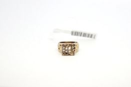 9ct yellow gold abstract design ring, weighing approximately 10.0g