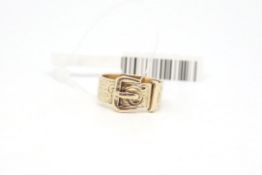 9ct yellow gold buckle ring, weighing approximately 5.9g