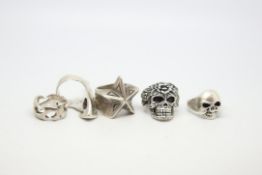 A quantity of mostly silver jewellery including scull, tribal and fantasy rings, weighing